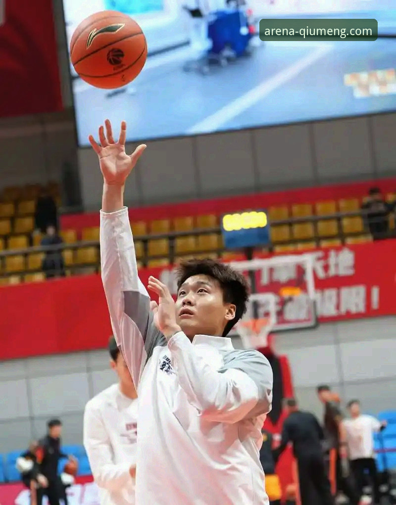 球盟会靠谱吗功能详解 北京男篮备战浙江:赵睿暴走vs周琦罚球困境,许利民防守策略能否奏效?